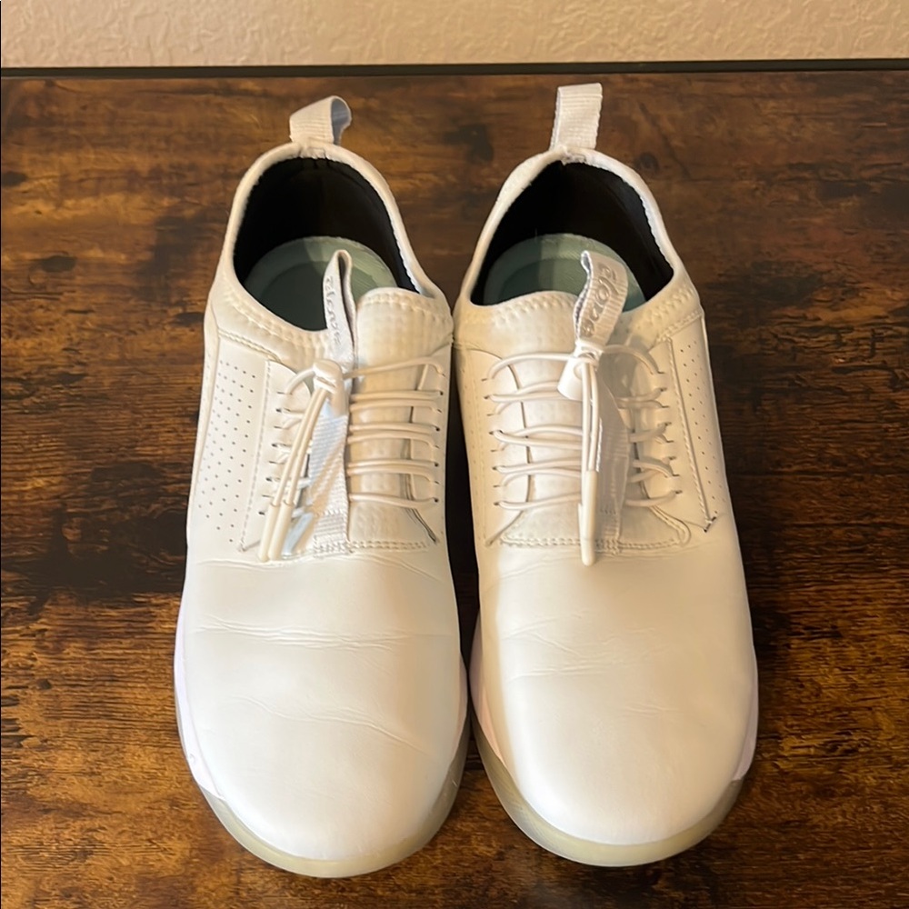 Clove Classic Brilliant White Women's Bungee Athletic Shoe